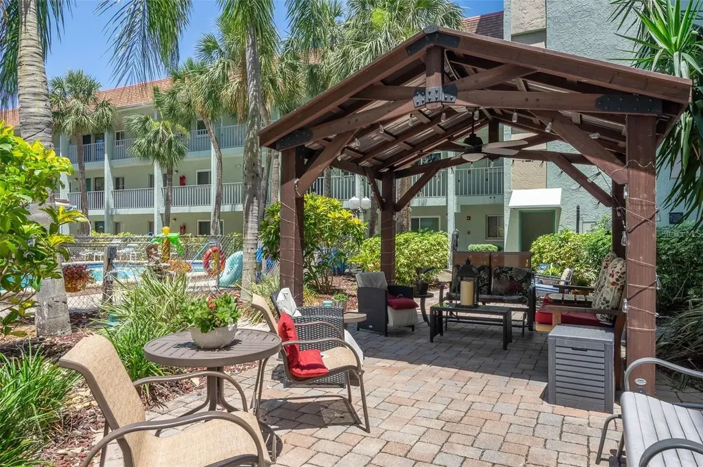 801 83rd Avenue N St Petersburg FL 33702