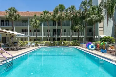 801 83rd Avenue N St Petersburg FL 33702