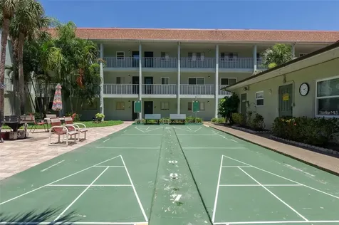 801 83rd Avenue N St Petersburg FL 33702