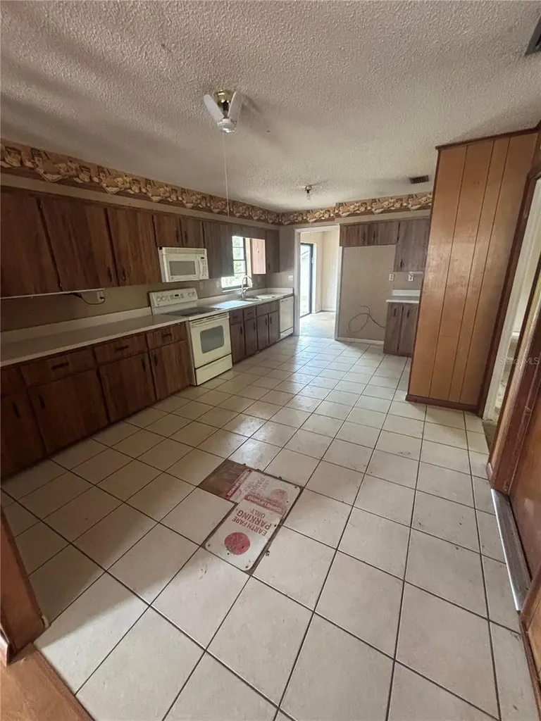 612 Rodney Drive Altamonte Springs FL 32701