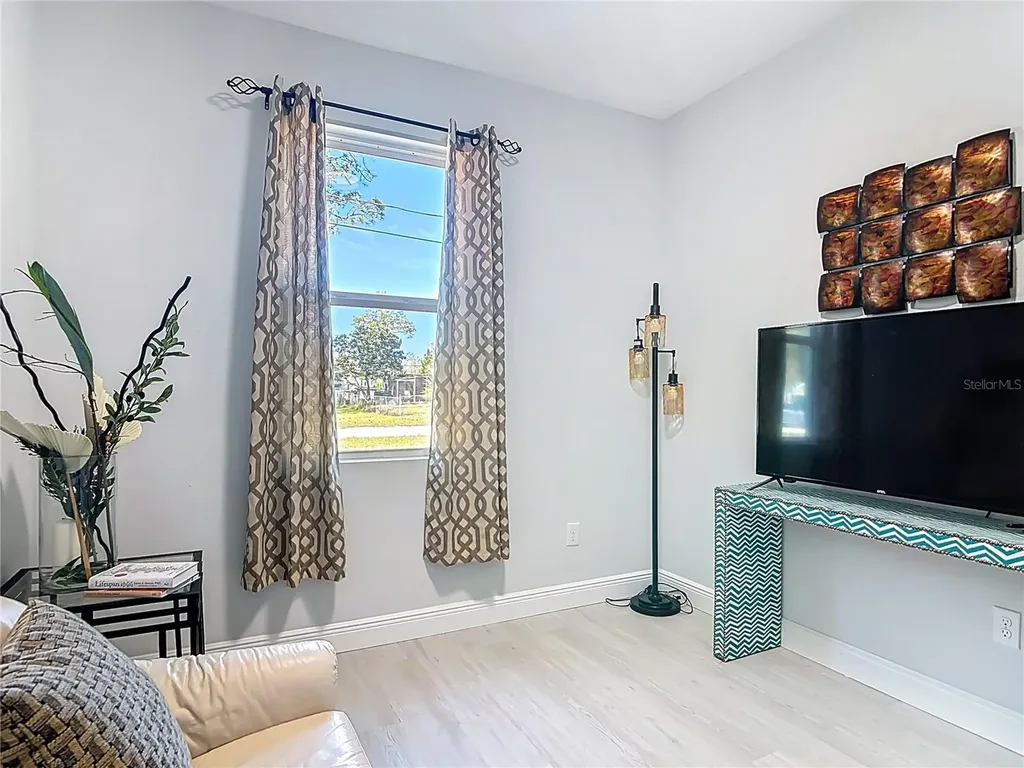1785 9th Avenue Deland FL 32724
