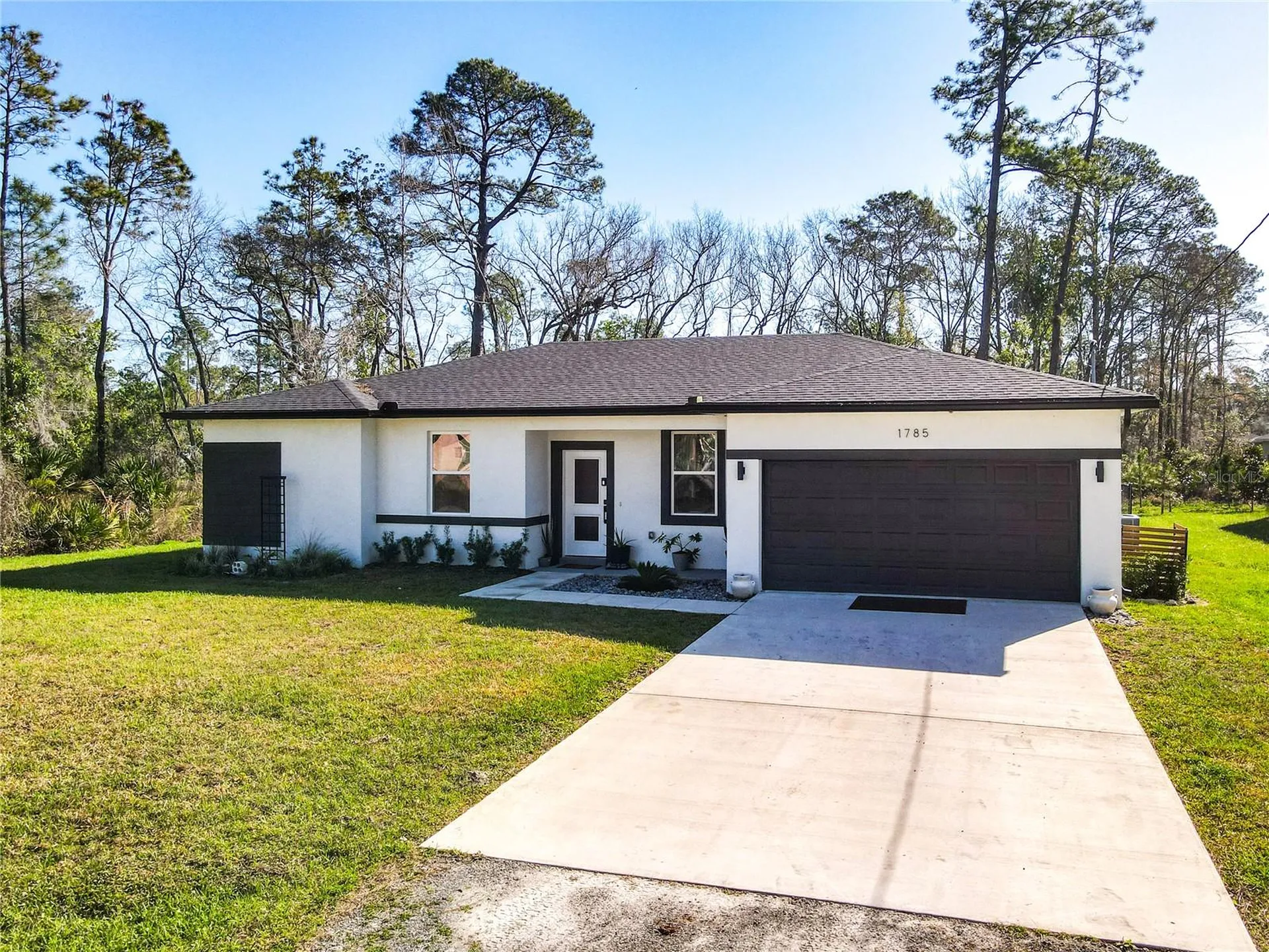 1785 9th Avenue Deland FL 32724