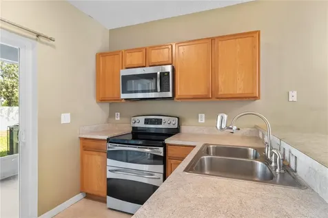 122 Wilton Circle Sanford FL 32773