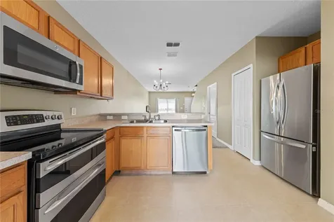 122 Wilton Circle Sanford FL 32773
