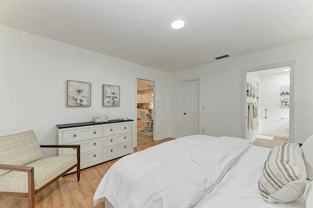 3316 Vivienda Boulevard Bradenton FL 34207