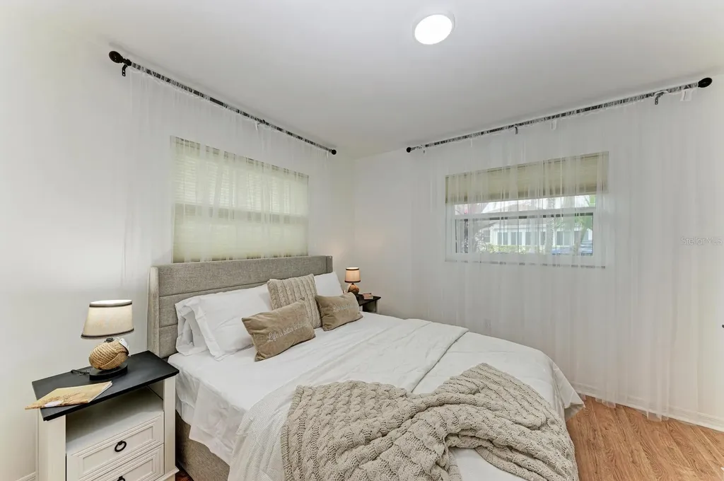 3316 Vivienda Boulevard Bradenton FL 34207