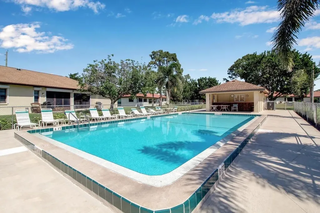 3316 Vivienda Boulevard Bradenton FL 34207