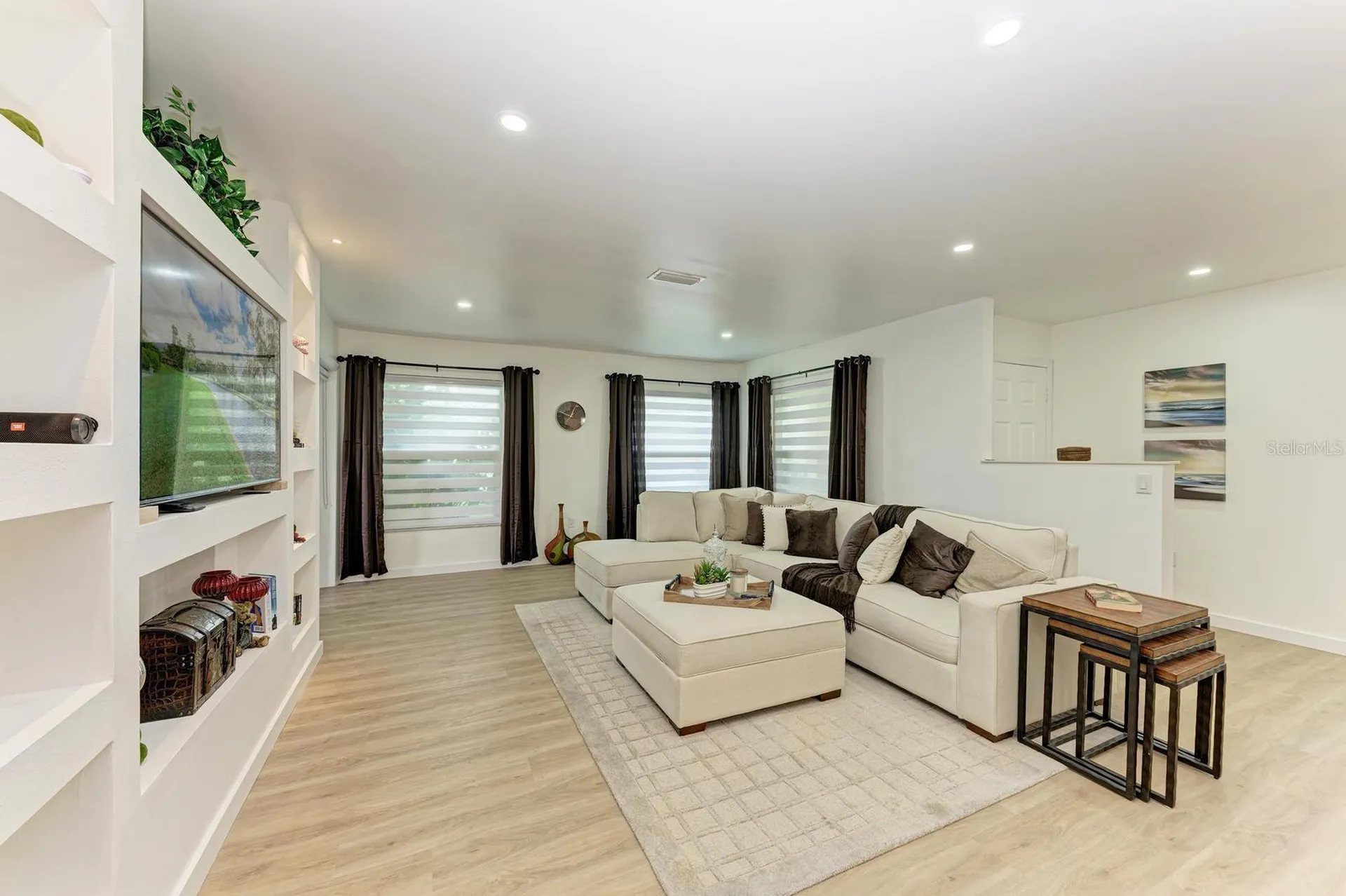 3316 Vivienda Boulevard Bradenton FL 34207