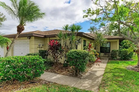3316 Vivienda Boulevard Bradenton FL 34207