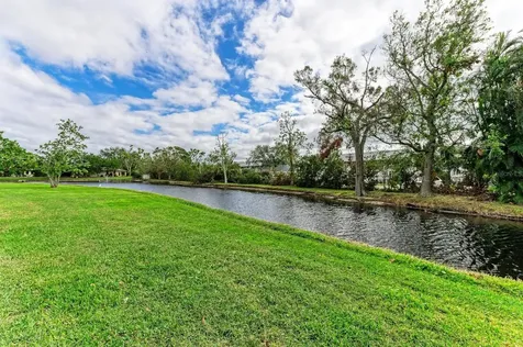 3316 Vivienda Boulevard Bradenton FL 34207