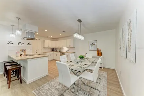 3316 Vivienda Boulevard Bradenton FL 34207