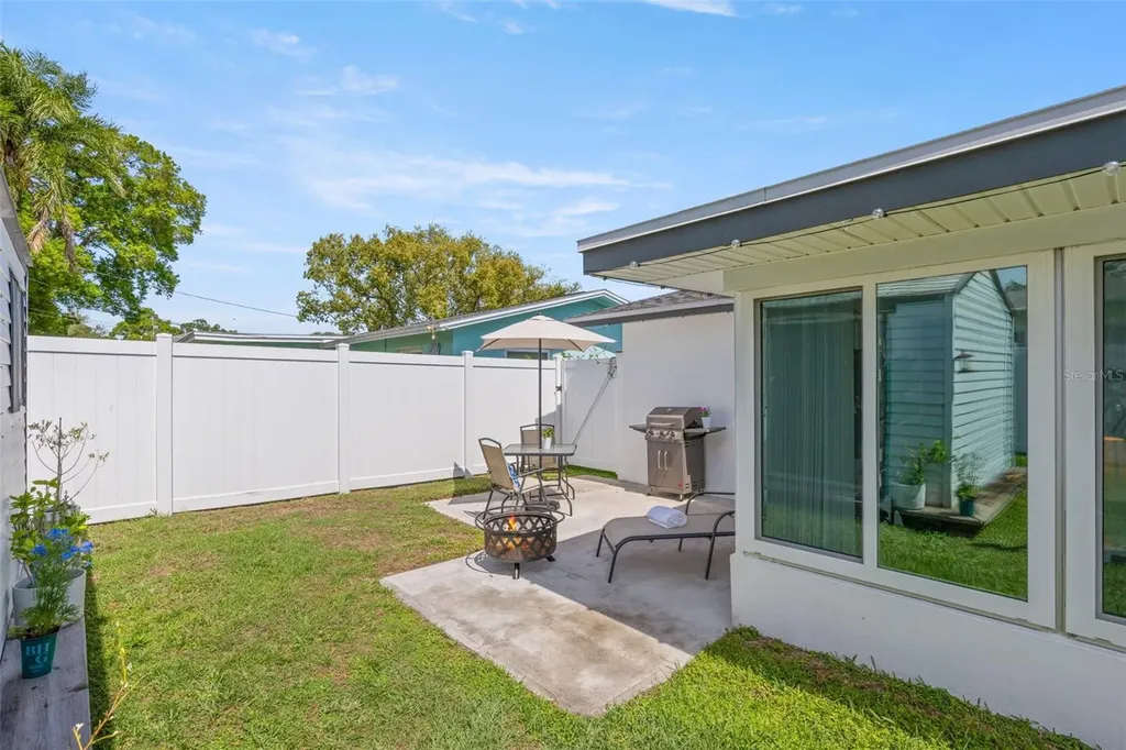 331 Tralee Street Largo FL 33770