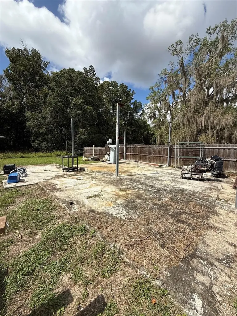 452 NE 13th Terrace Crystal River FL 34428