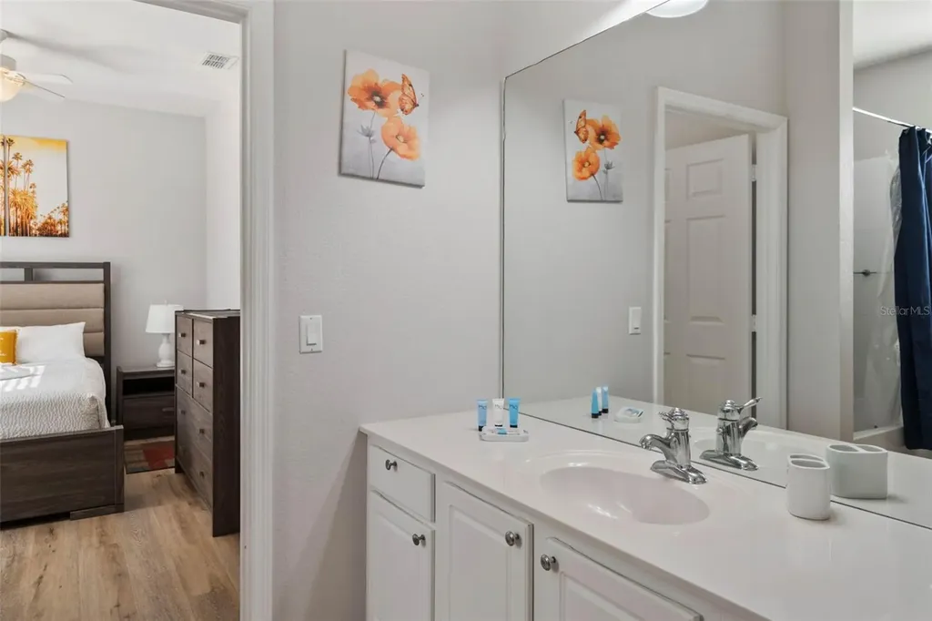 4802 Cayview Avenue Orlando FL 32819