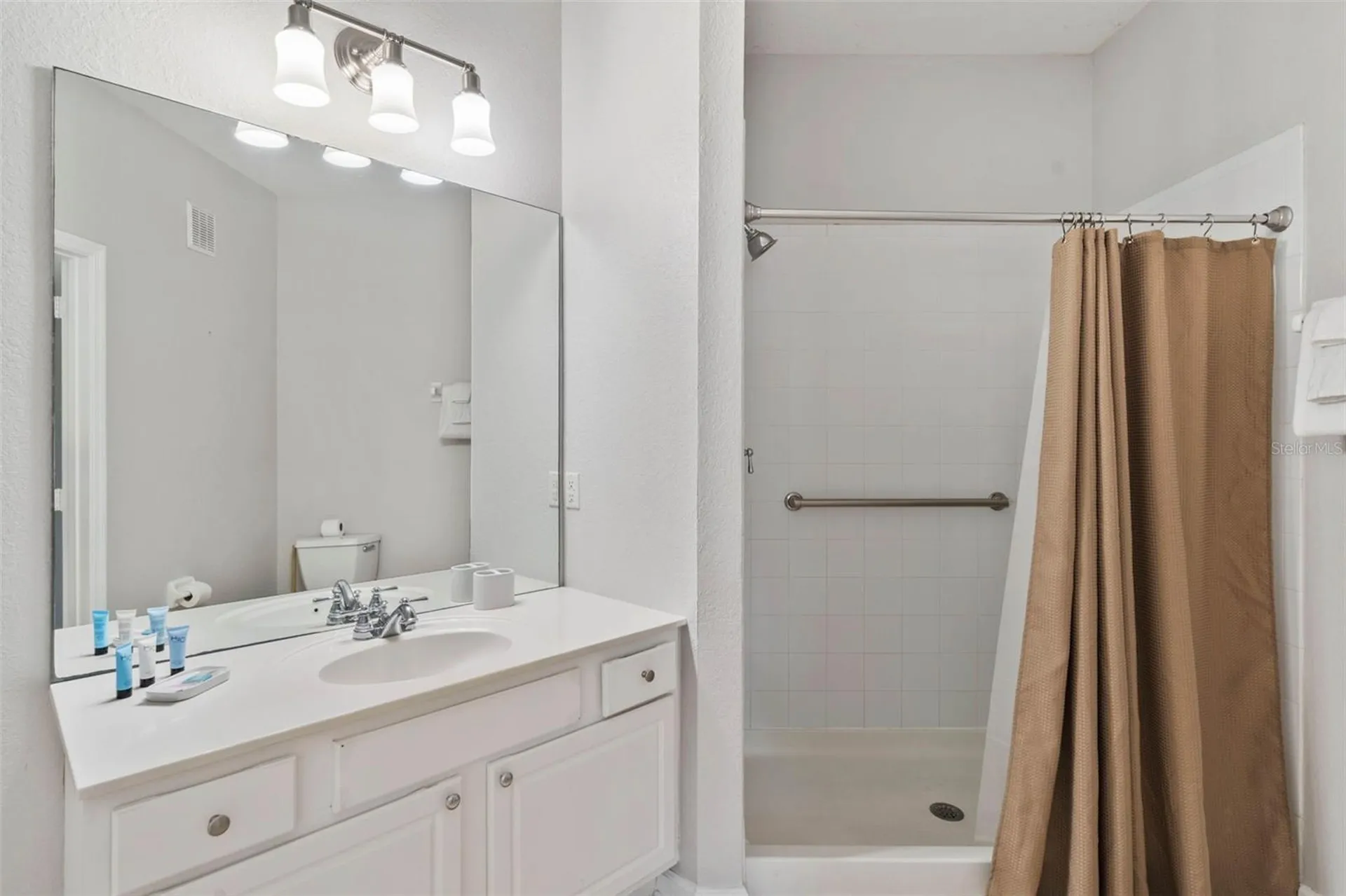 4802 Cayview Avenue Orlando FL 32819