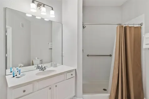 4802 Cayview Avenue Orlando FL 32819