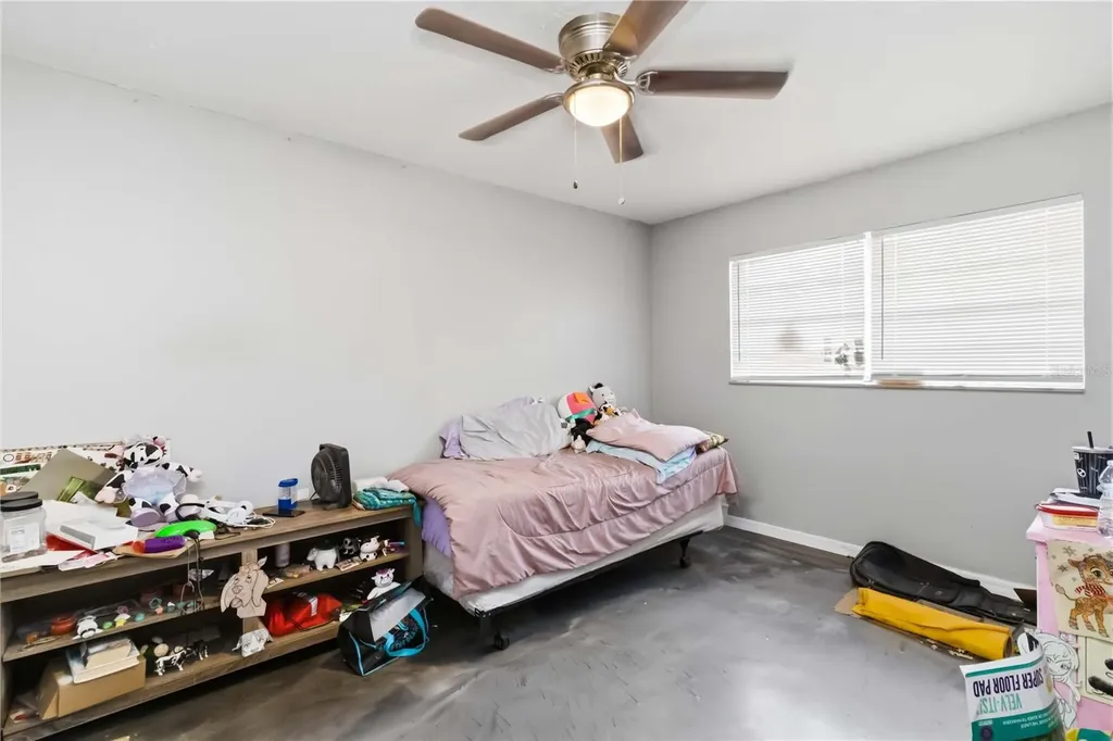 2710 5th Street E Bradenton FL 34208