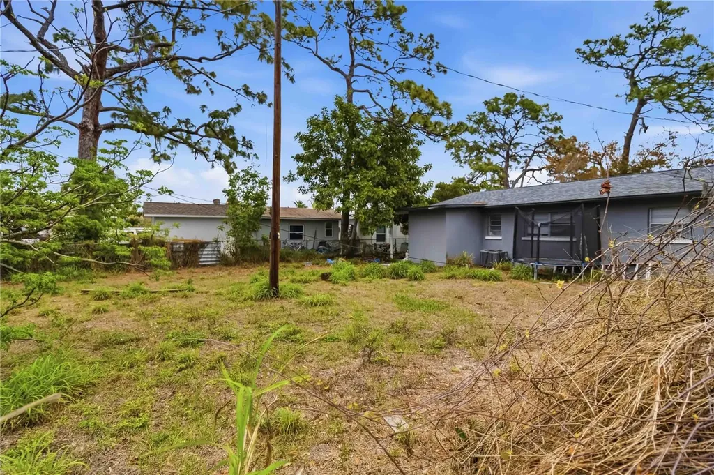 2710 5th Street E Bradenton FL 34208