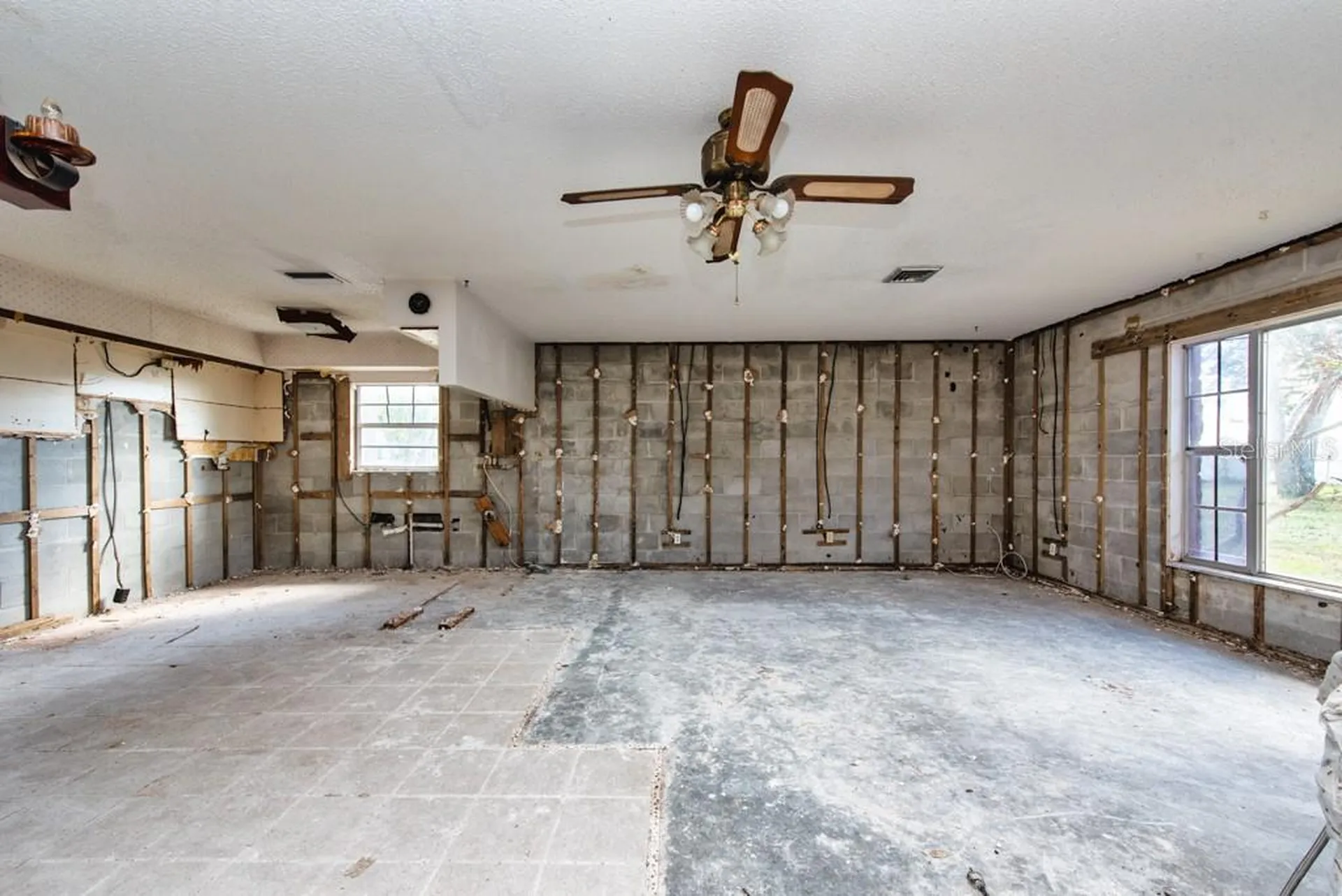 8848 W Millpoint Road Riverview FL 33578