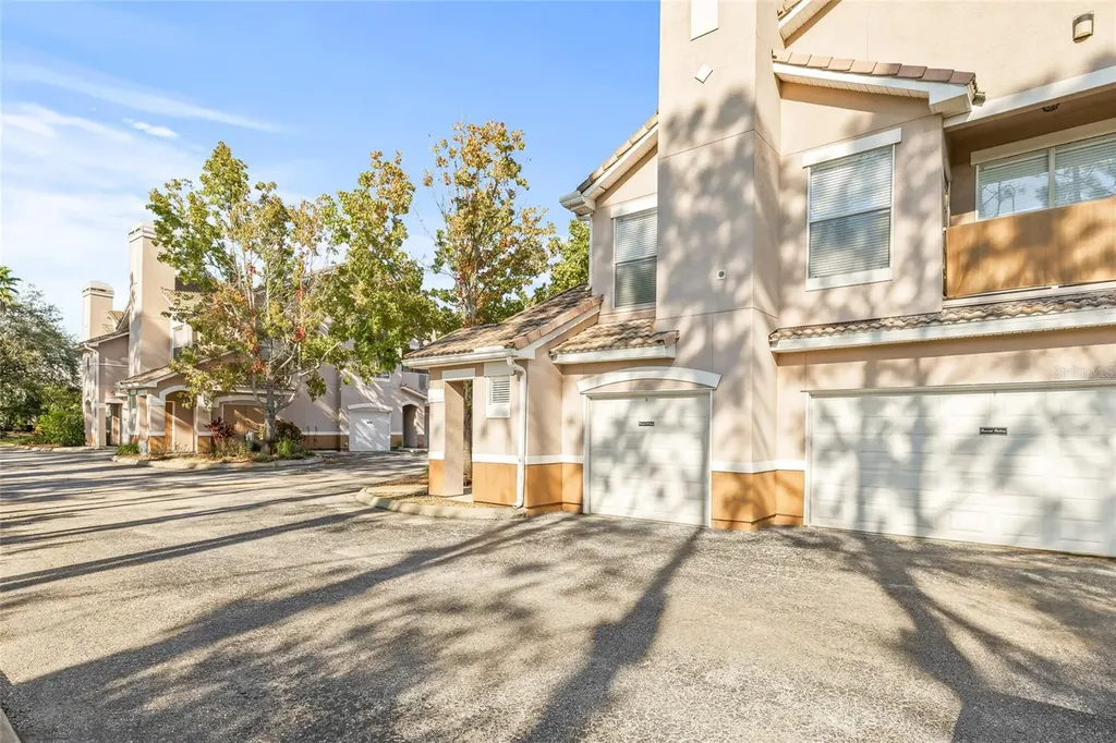 18006 Villa Creek Drive Tampa FL 33647