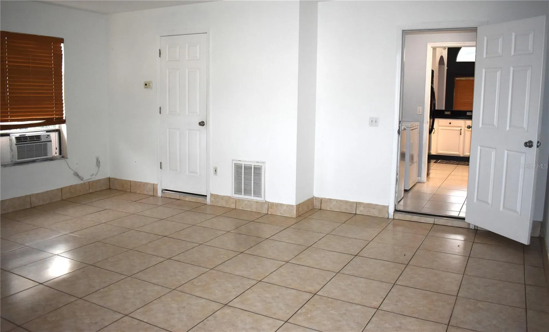 436 Lake Shore Parkway Davenport FL 33896