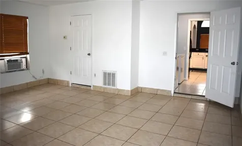 436 Lake Shore Parkway Davenport FL 33896