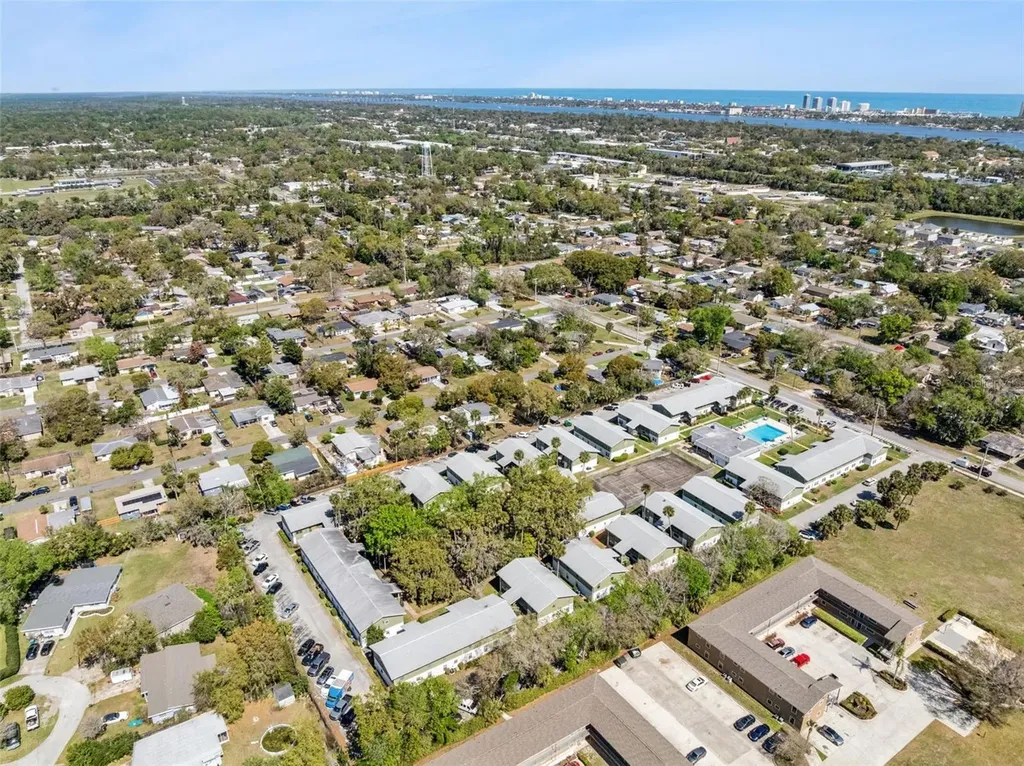 840 Center Avenue Holly Hill FL 32117