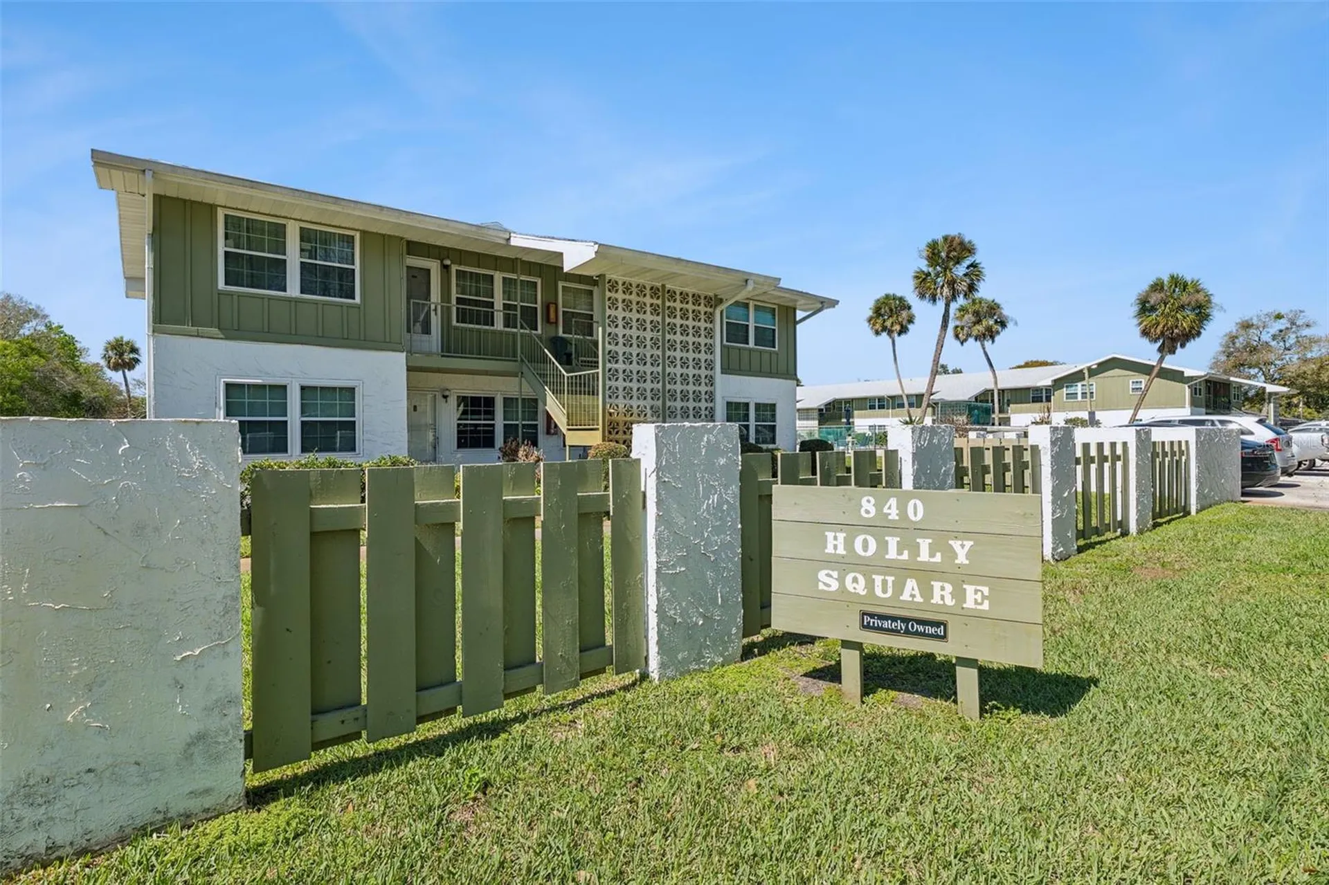 840 Center Avenue Holly Hill FL 32117