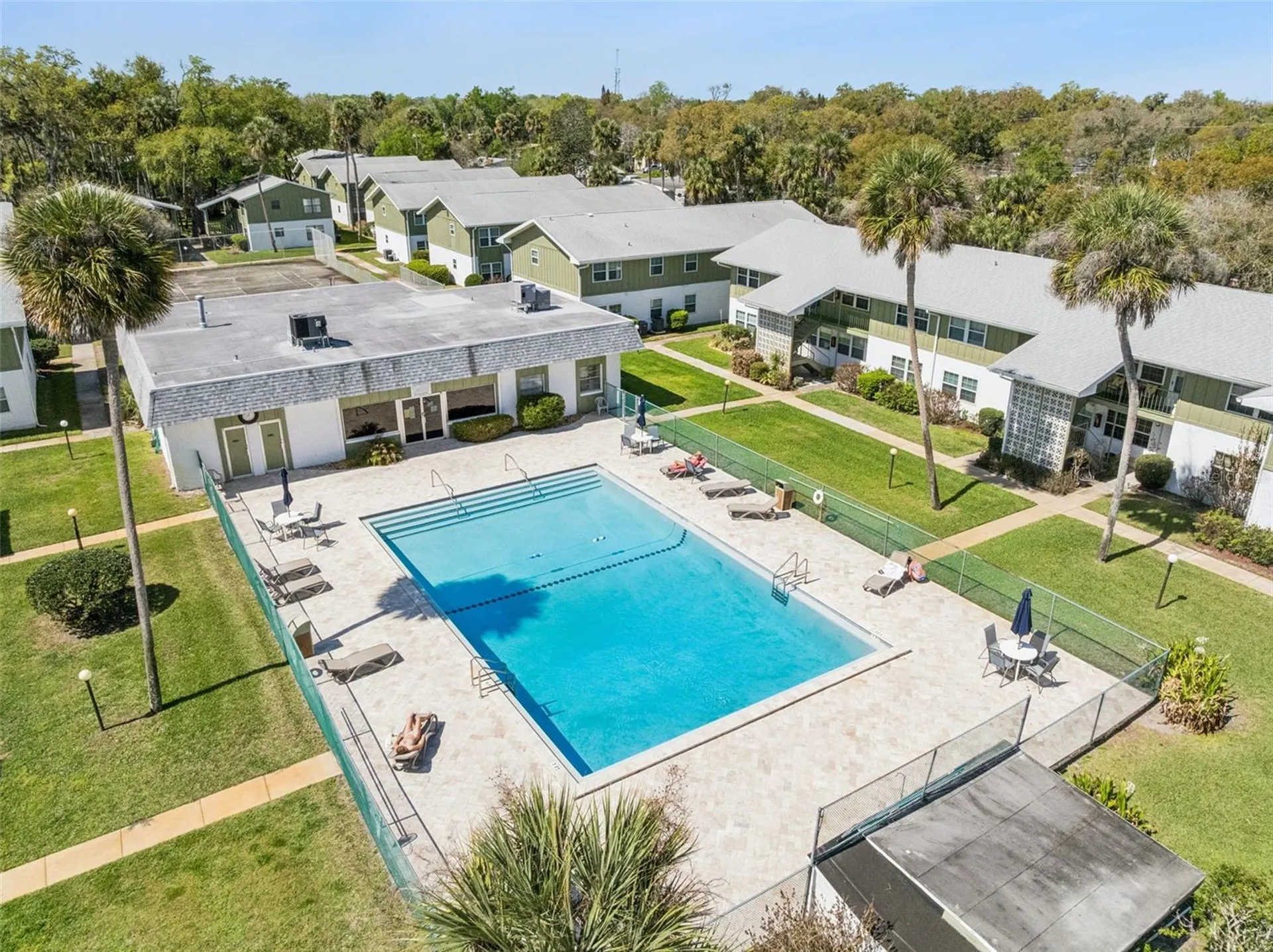 840 Center Avenue Holly Hill FL 32117