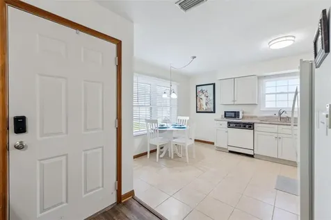 840 Center Avenue Holly Hill FL 32117