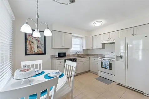 840 Center Avenue Holly Hill FL 32117