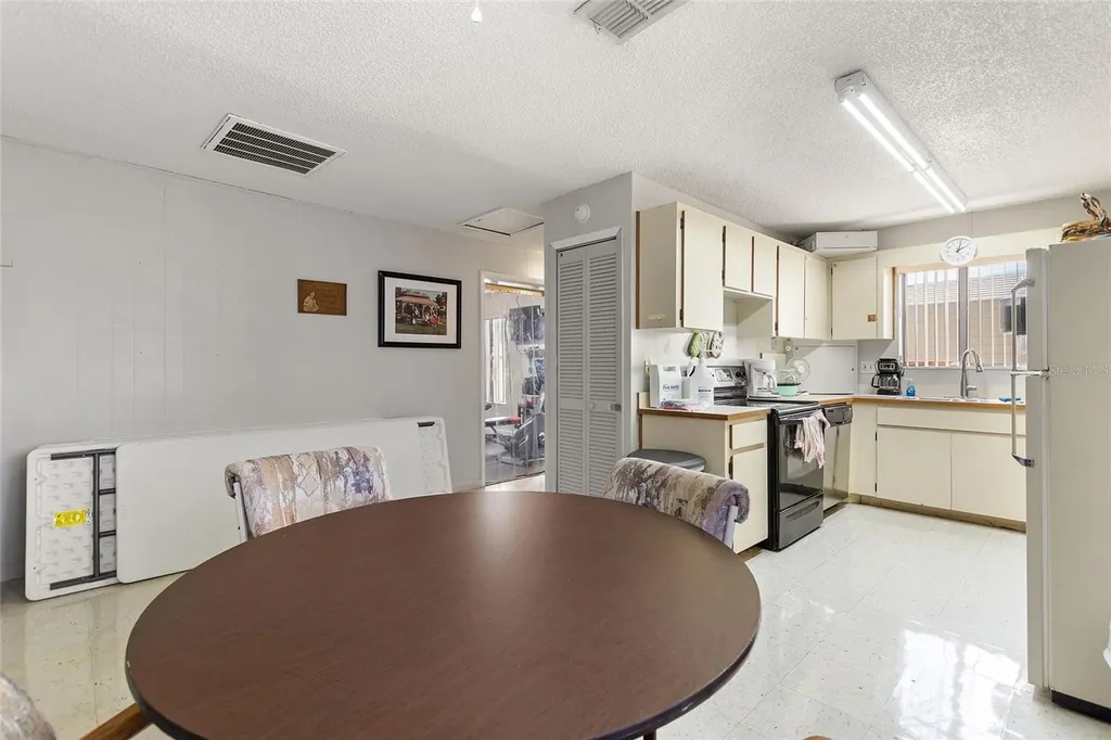135 Citrus Ridge Drive Davenport FL 33837