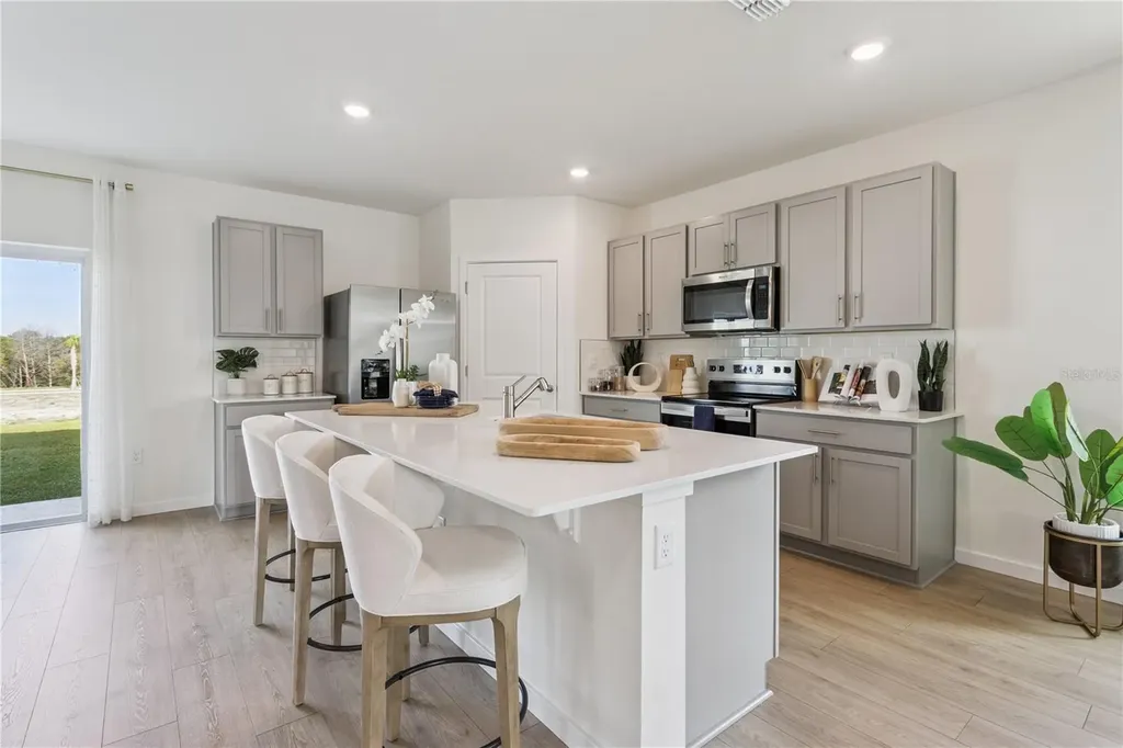 5199 Nickerbean Street Apopka FL 32712