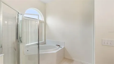 6111 Heroncrest Court Lithia FL 33547