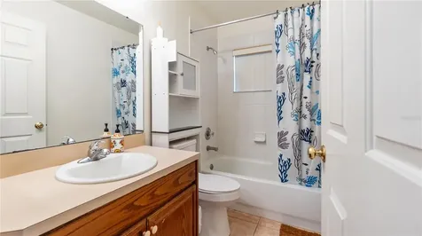 6111 Heroncrest Court Lithia FL 33547