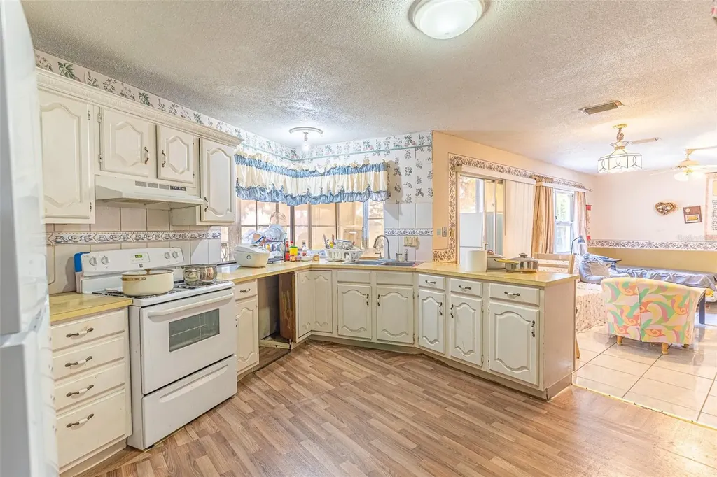 1318 Deer Park Court Sebring FL 33872