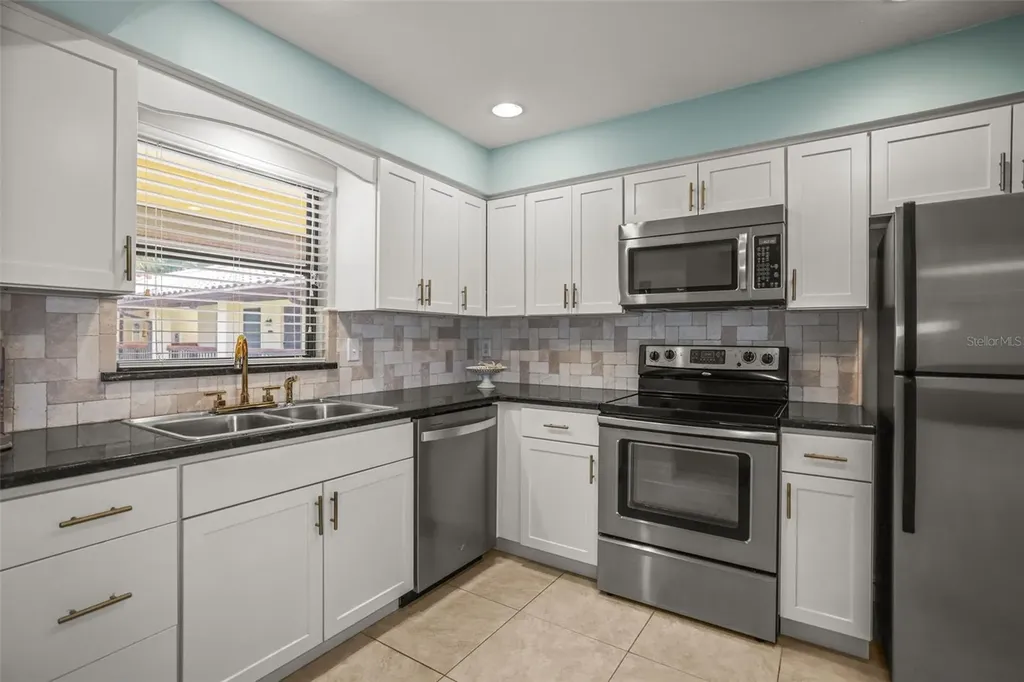 2113 Hammock Pine Boulevard Clearwater FL 33761