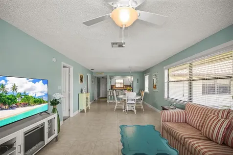 2113 Hammock Pine Boulevard Clearwater FL 33761
