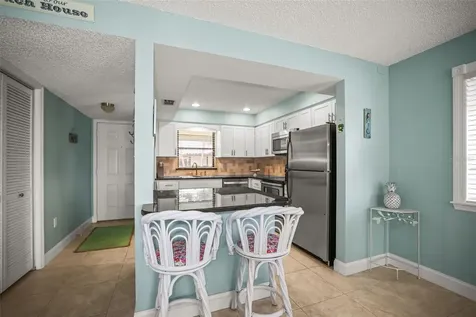 2113 Hammock Pine Boulevard Clearwater FL 33761
