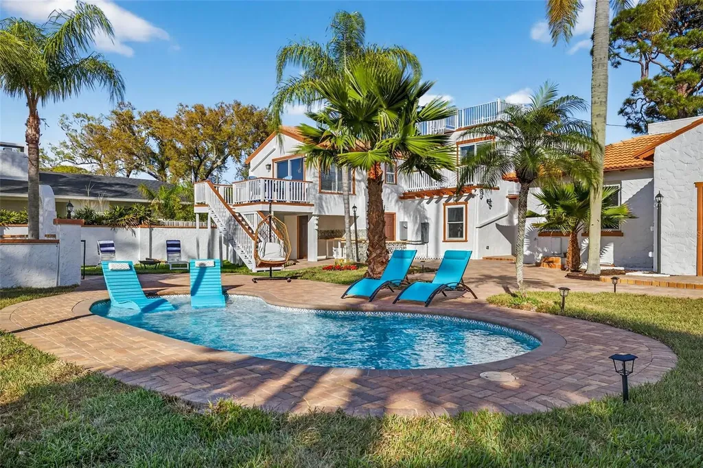 236 San Salvador Drive Dunedin FL 34698