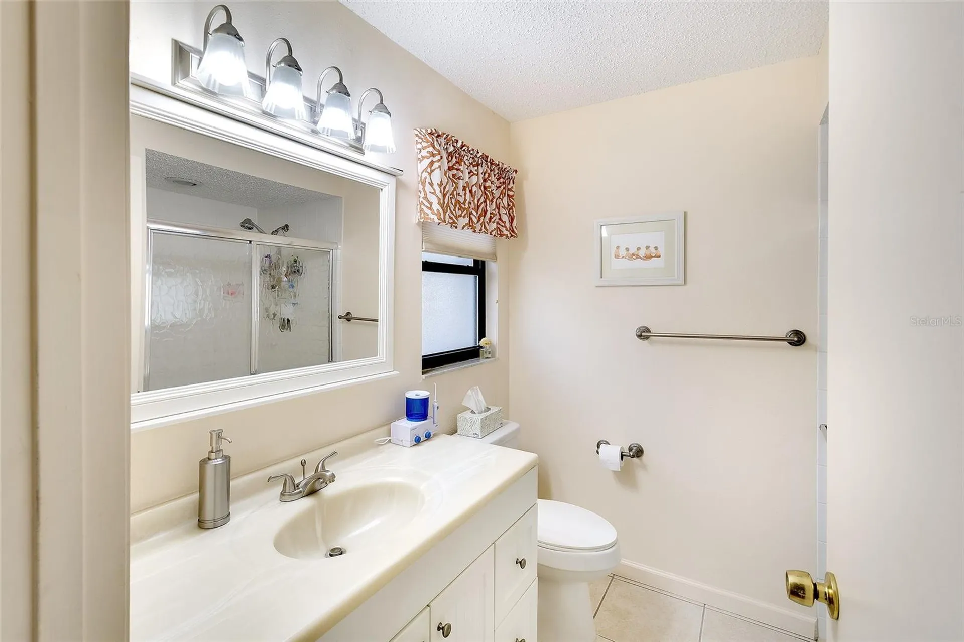 6004 Vivienda Drive Bradenton FL 34207