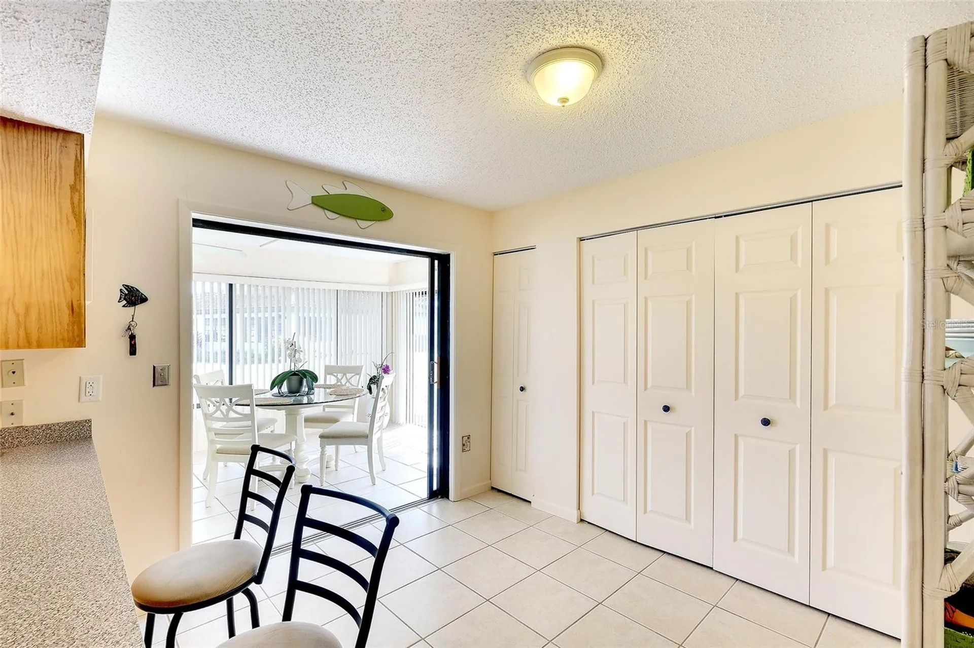 6004 Vivienda Drive Bradenton FL 34207