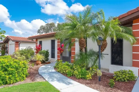 6004 Vivienda Drive Bradenton FL 34207