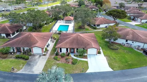 6004 Vivienda Drive Bradenton FL 34207