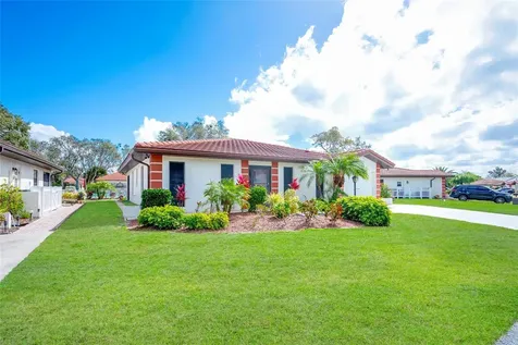 6004 Vivienda Drive Bradenton FL 34207