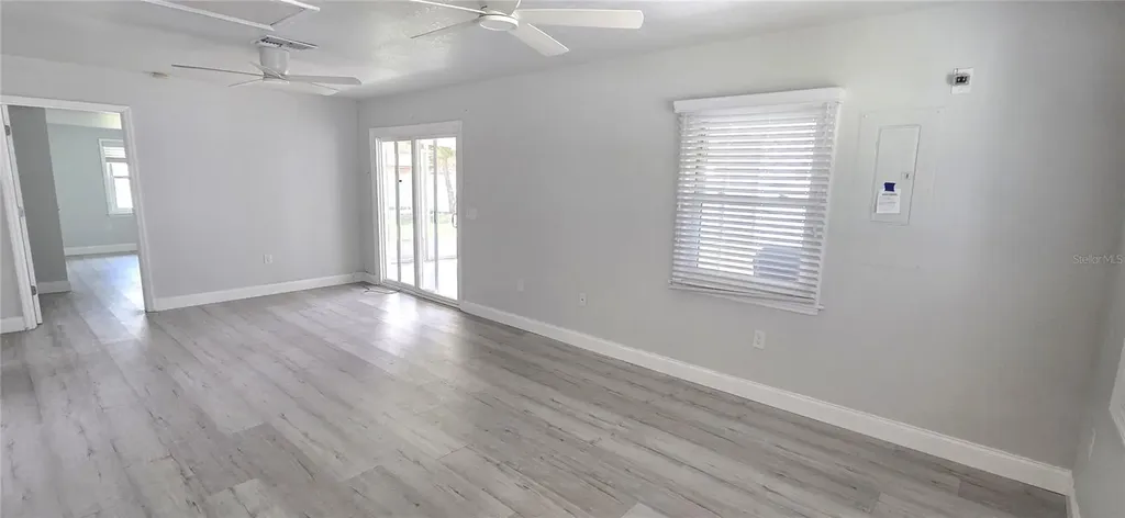 132 James Street Auburndale FL 33823