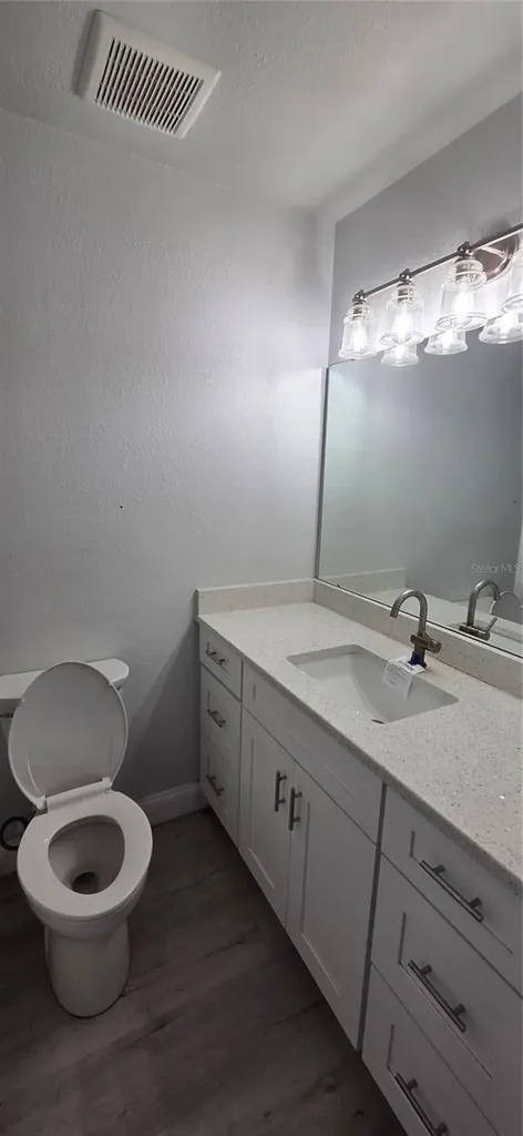132 James Street Auburndale FL 33823