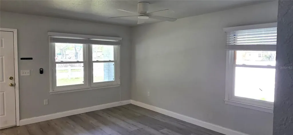 132 James Street Auburndale FL 33823