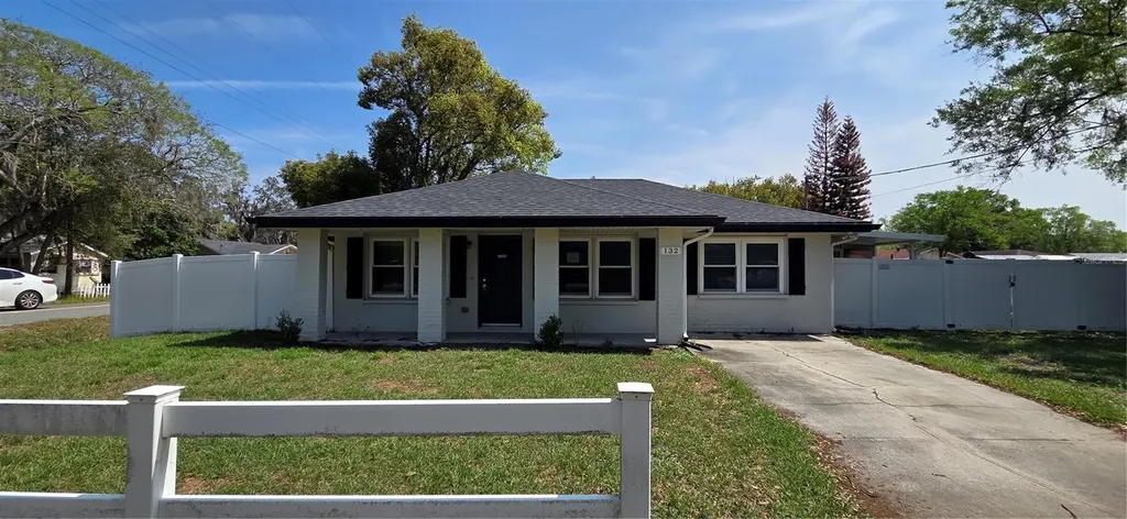 132 James Street Auburndale FL 33823