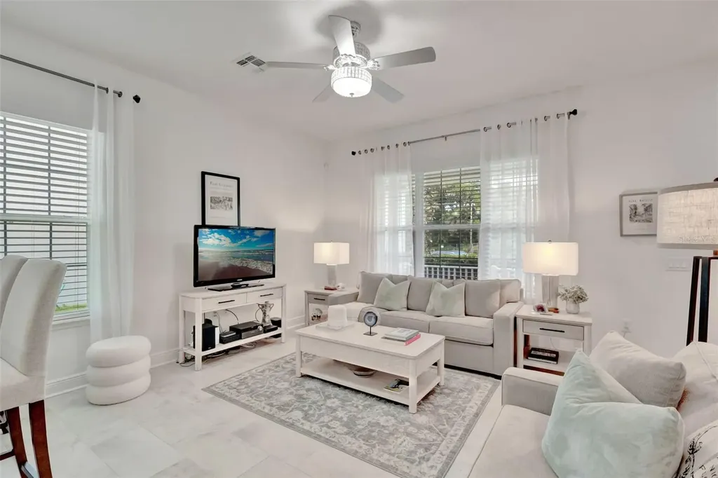 4892 Beach Boulevard Orlando FL 32803